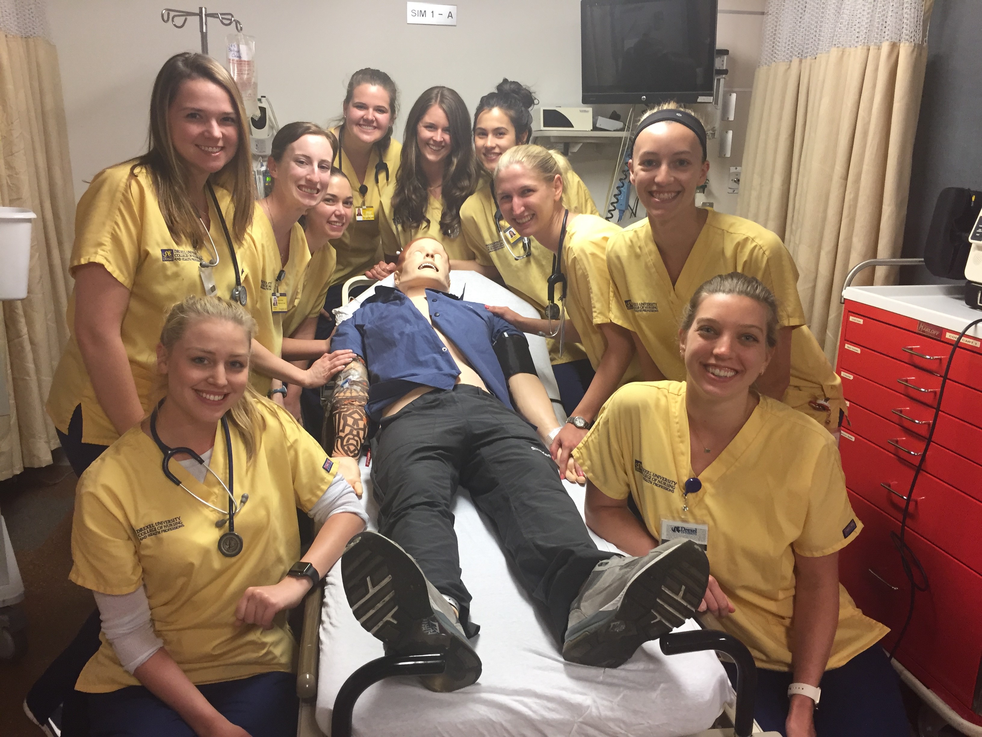 Drexel nursing students in the simulation lab